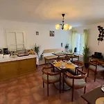 Pensjonat Linden 3*