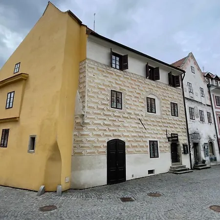 Linden ゲストハウス チェスキー クルムロフ