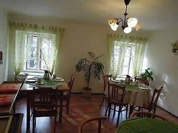 Πανσιόν Linden