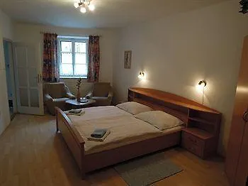 Πανσιόν Linden 3*